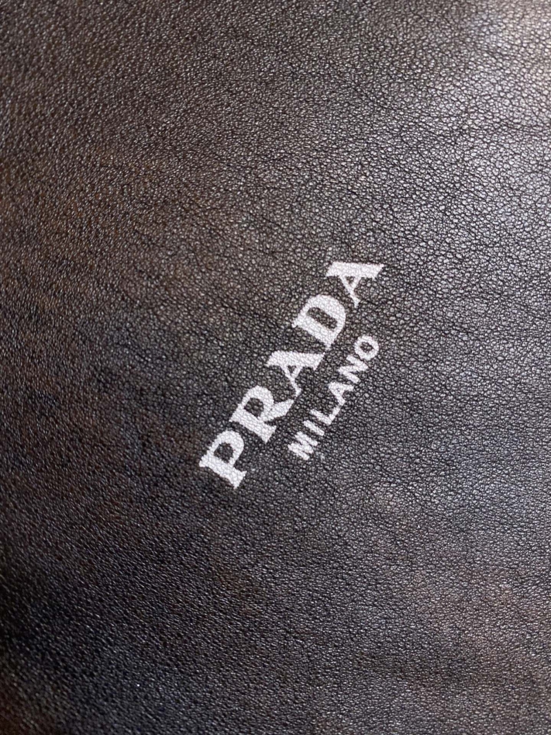 Pra*a outwear